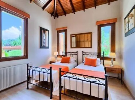 “your Luxury 5 Star With Majestic Golf Course Views″ - Galinios Villa