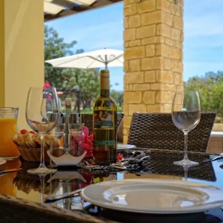 “your Luxury 5 Star With Majestic Golf Course Views″ - Galinios فيلة كوكليا
