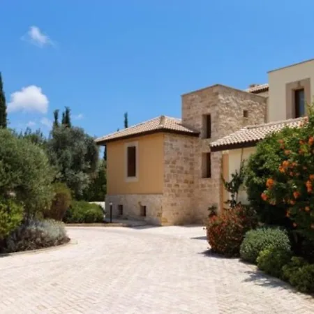 “your Luxury 5 Star With Majestic Golf Course Views″ - Galinios فيلة كوكليا